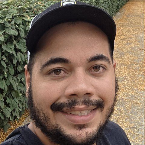 Luiz Henrique, owner and lead carpenter at Next Finish Carpentry